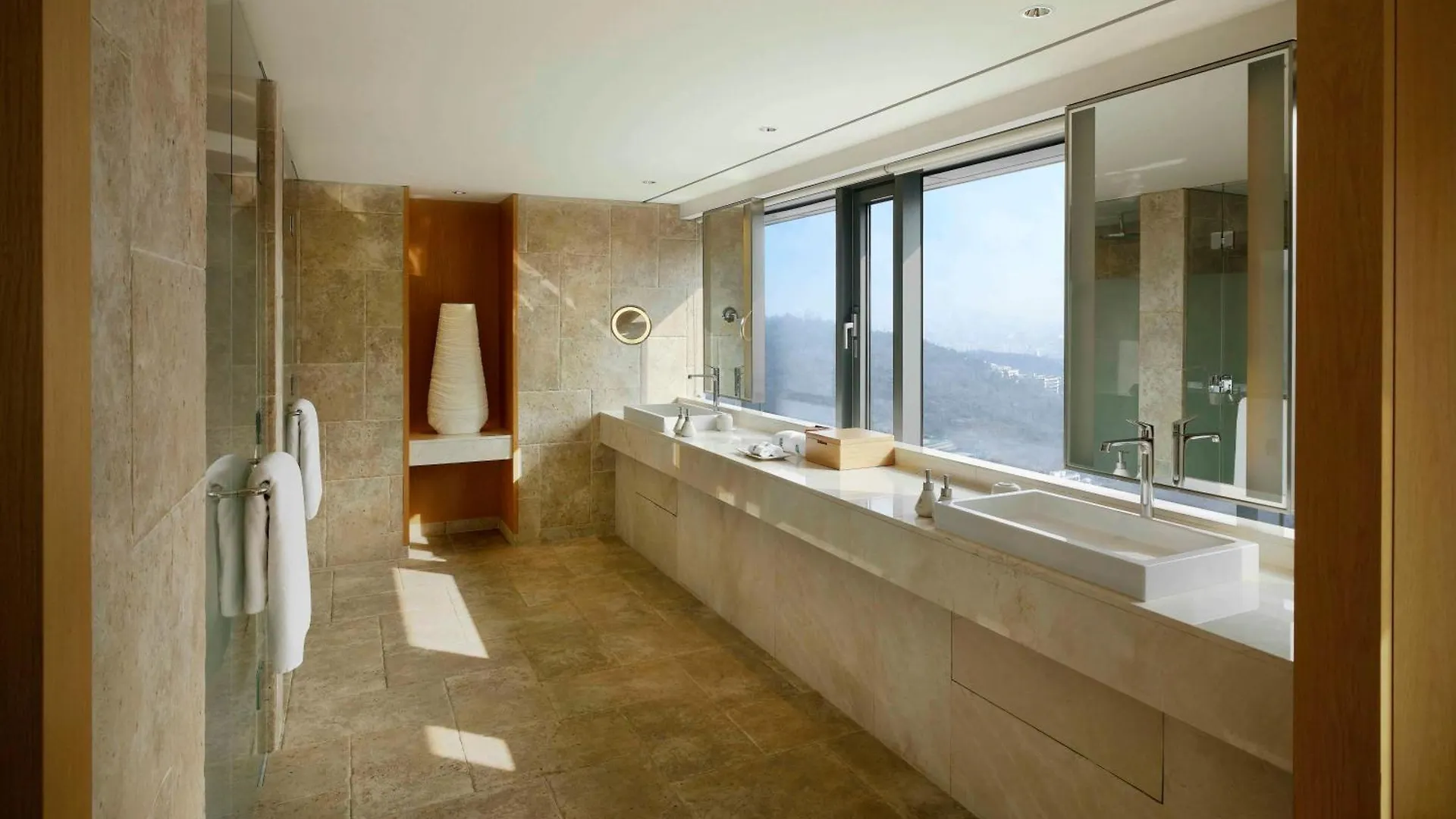 Banyan Tree Club & Spa Seoul Hotel