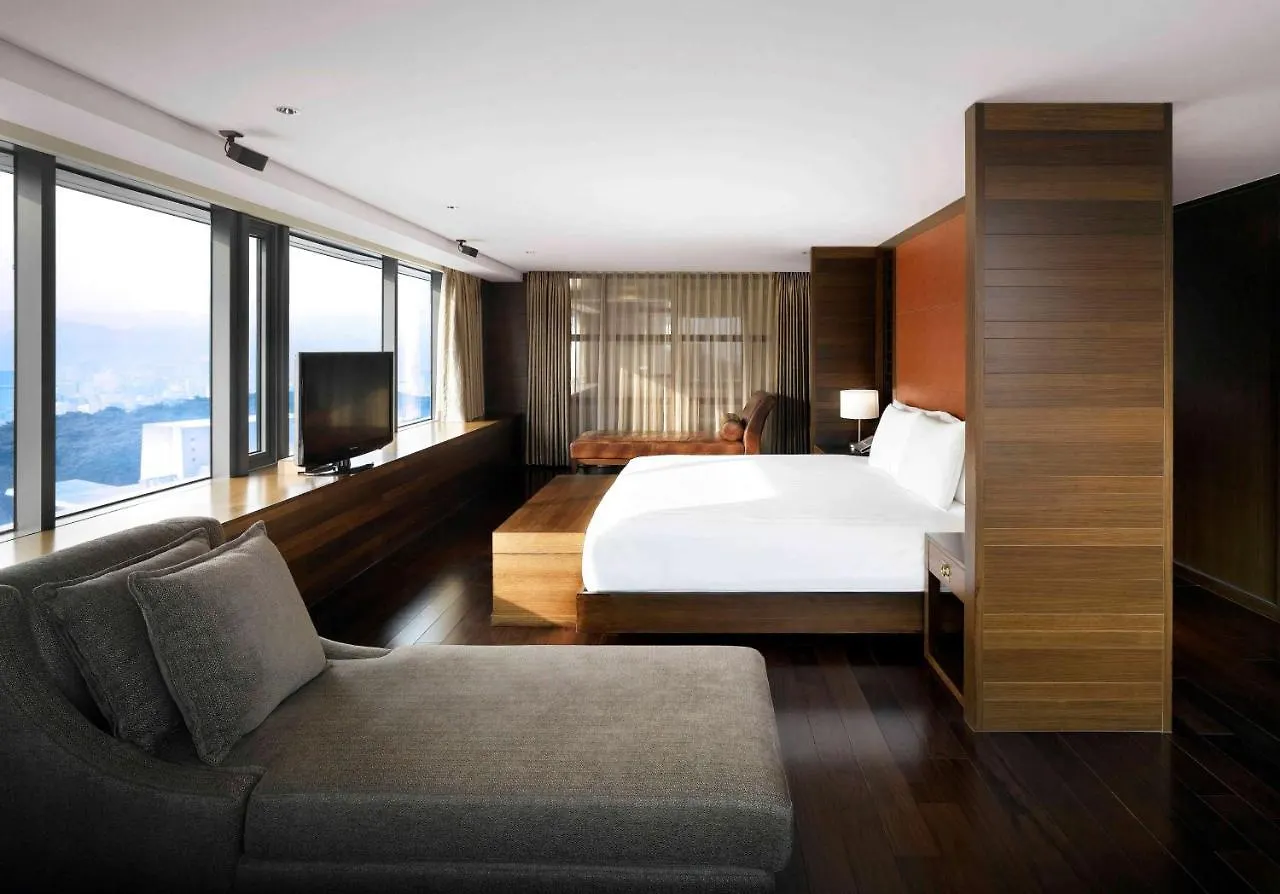 Banyan Tree Club & Spa Seoul Hotel