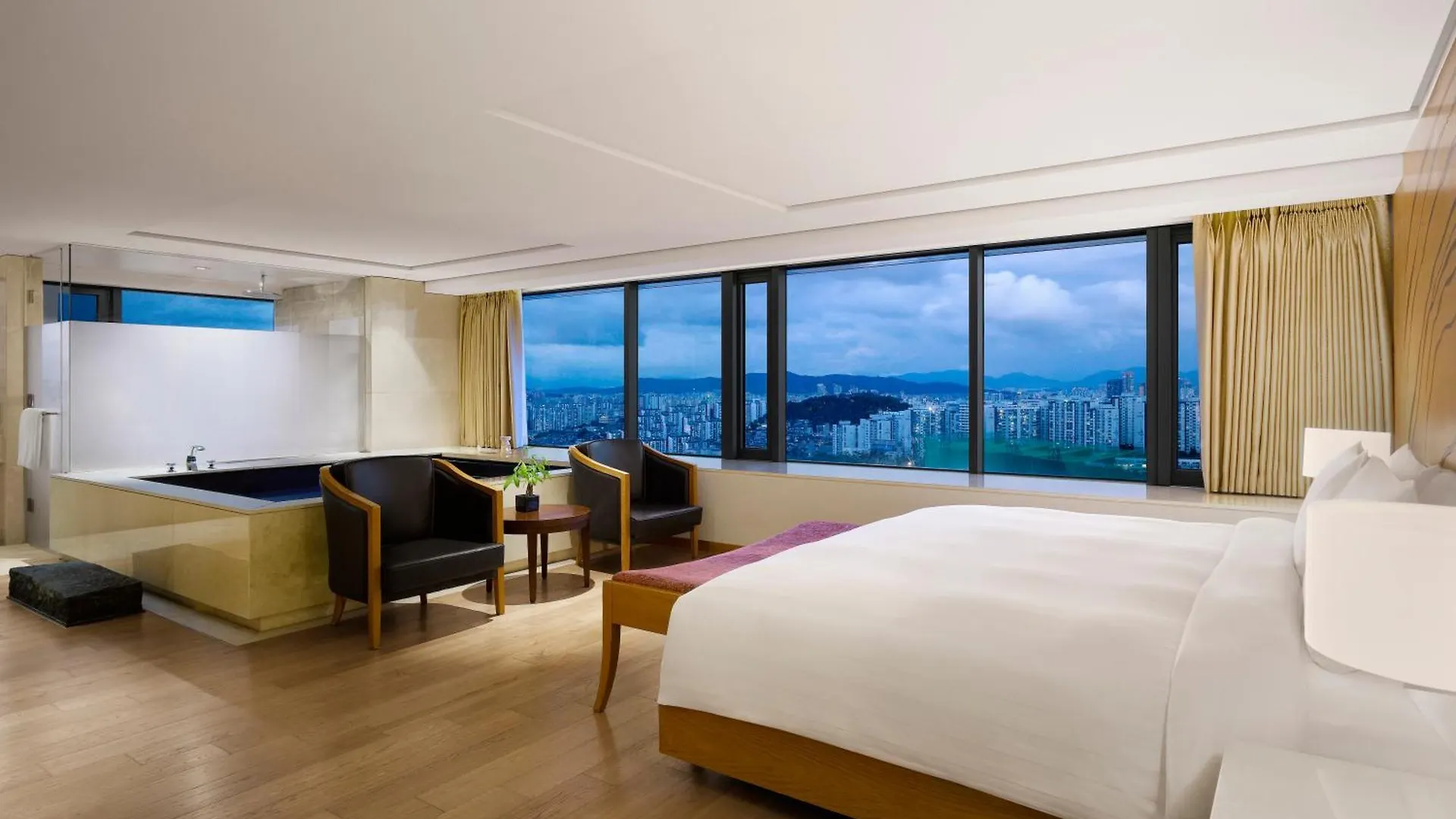 Banyan Tree Club & Spa Seoul Hotel